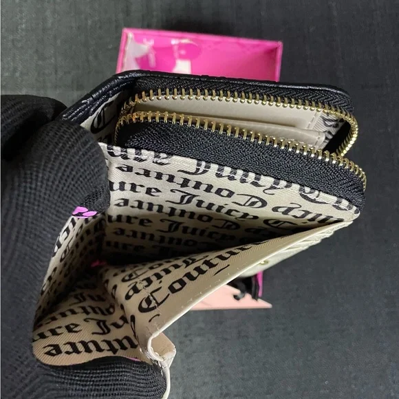 Juicy Couture Black Faux Leather Gold Bifold Beaded Heart Wallet Zipper NEW NWT - Picture 6 of 14